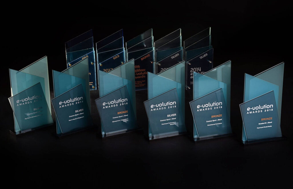 Cosmos Sport Web Design από τον Μιχάλη Μαυράκη – freelancer γραφίστας στην Αθήνα | mavrakis.design